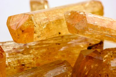 Imperial topaz crystals with their color, texture and formation characteristics